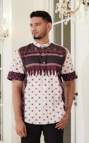 Benang Pelangi Gending men Shirt Short Sleeve - Maroon